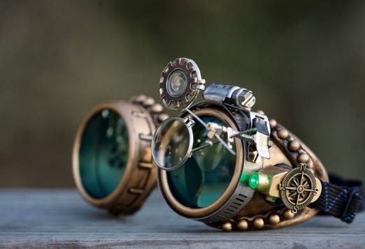 Classic steampunk aviators with magnifying loupe